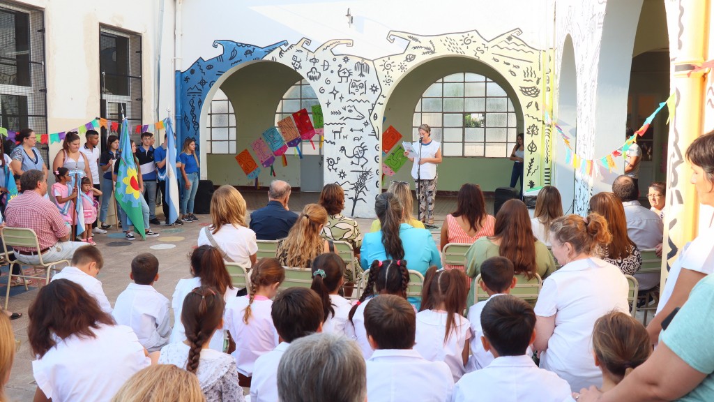  El Intendente acompañó el inicio de clases en Rivas