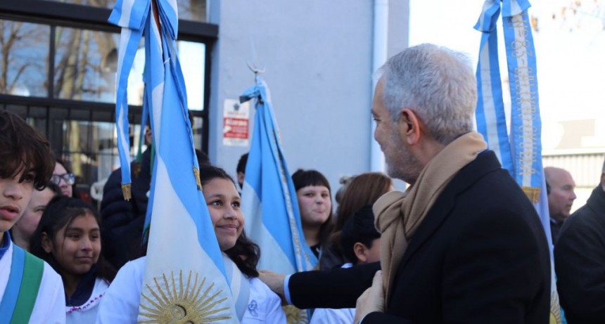 La Plata: Con un mensaje de igualdad y libertad, Alak encabezó el acto por el 9 de Julio