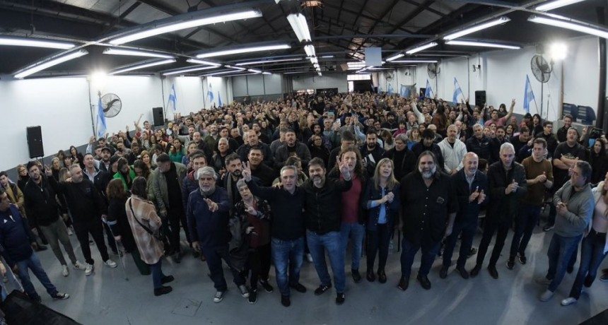 En La Plata, el “Cuervo” Larroque inauguró la sede central de “La Patria es el Otro”