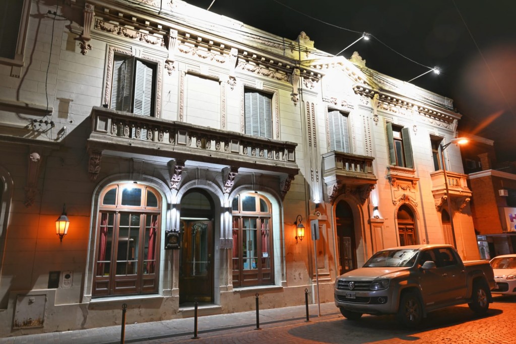 El Municipio continúa instalando luminaria LED en monumentos y edificios históricos